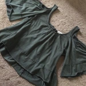 Altar’d state 3/4 bell sleeve vintage top.